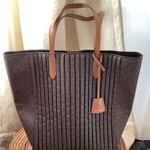 Michael Kors Pleated Logo Tote